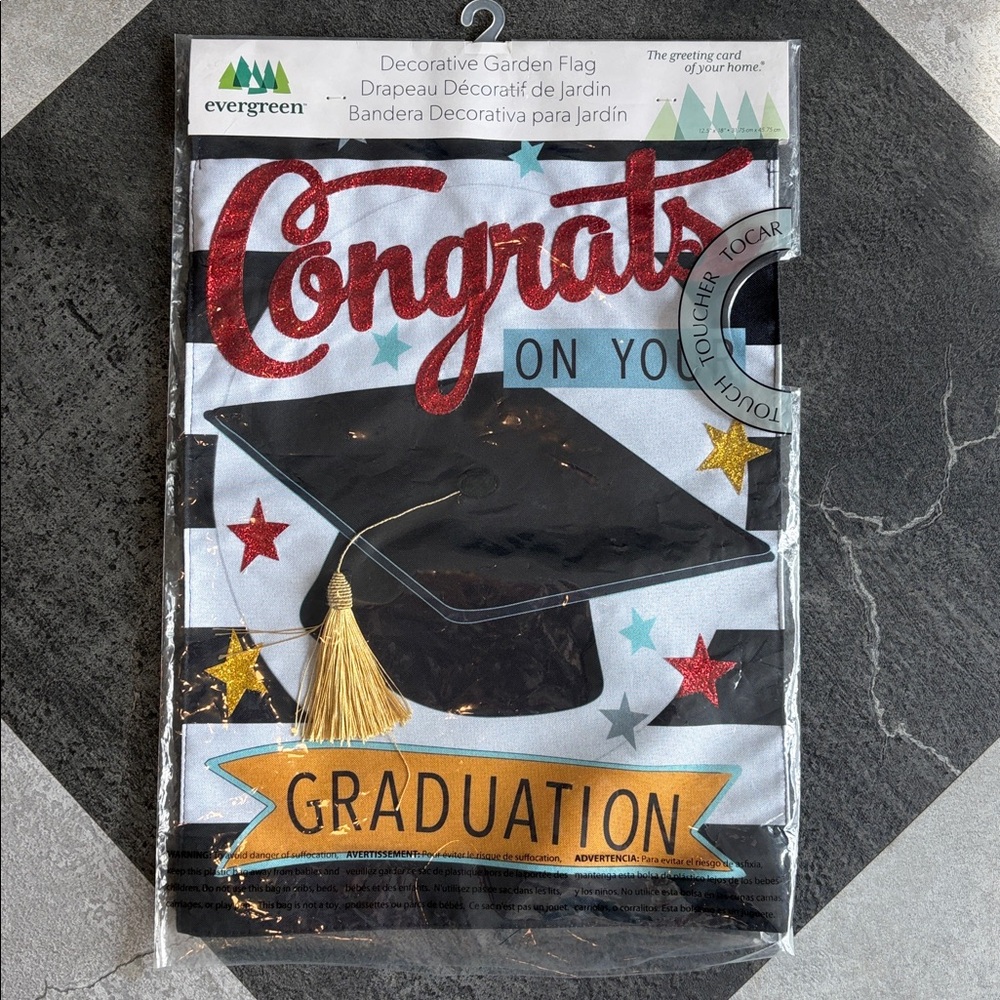 NWT - Evergreen appliqué Garden Flag - “Congrats” Graduation